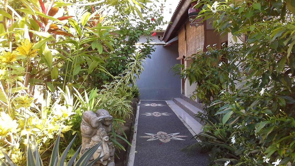 Jimbaran Home Stay Bali بيتْشاتو المظهر الخارجي الصورة